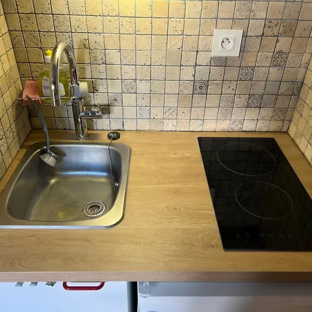 Cosy Centre Station Parking Gratuit شقة ألو