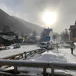 아파트 Cosy Centre Station Parking Gratuit